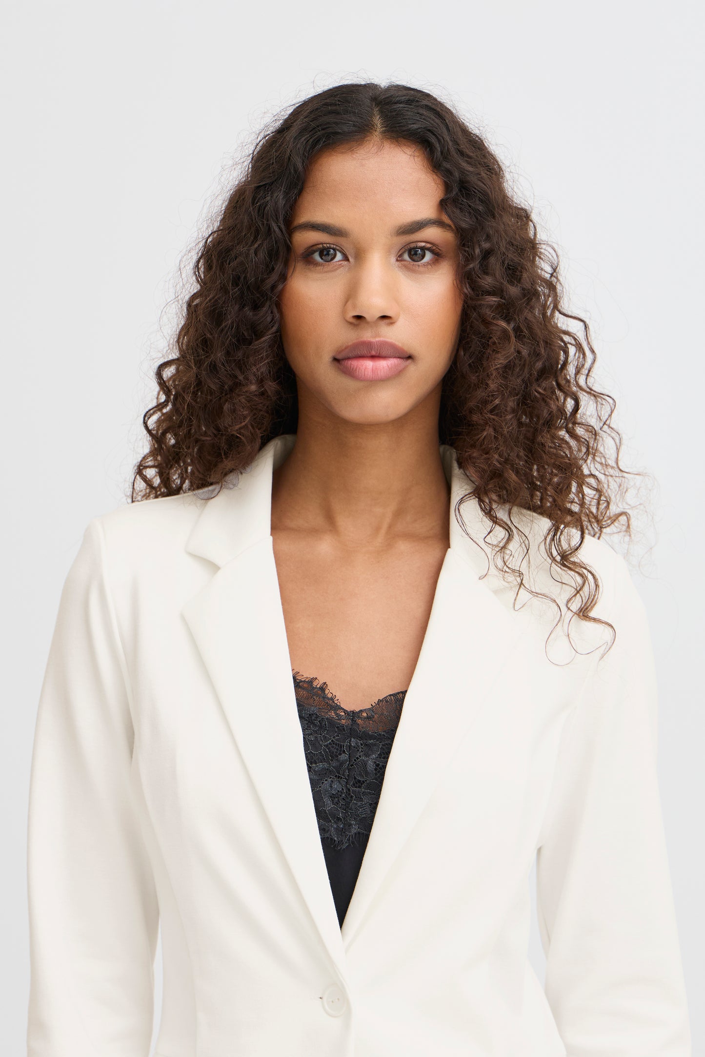 IH KATE BLAZER CLOUD DANCER 20101801
