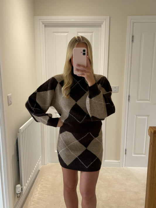 VERO MODA DARLA SHORT SKIRT - CHOCOLATE TORTE / W SILVER