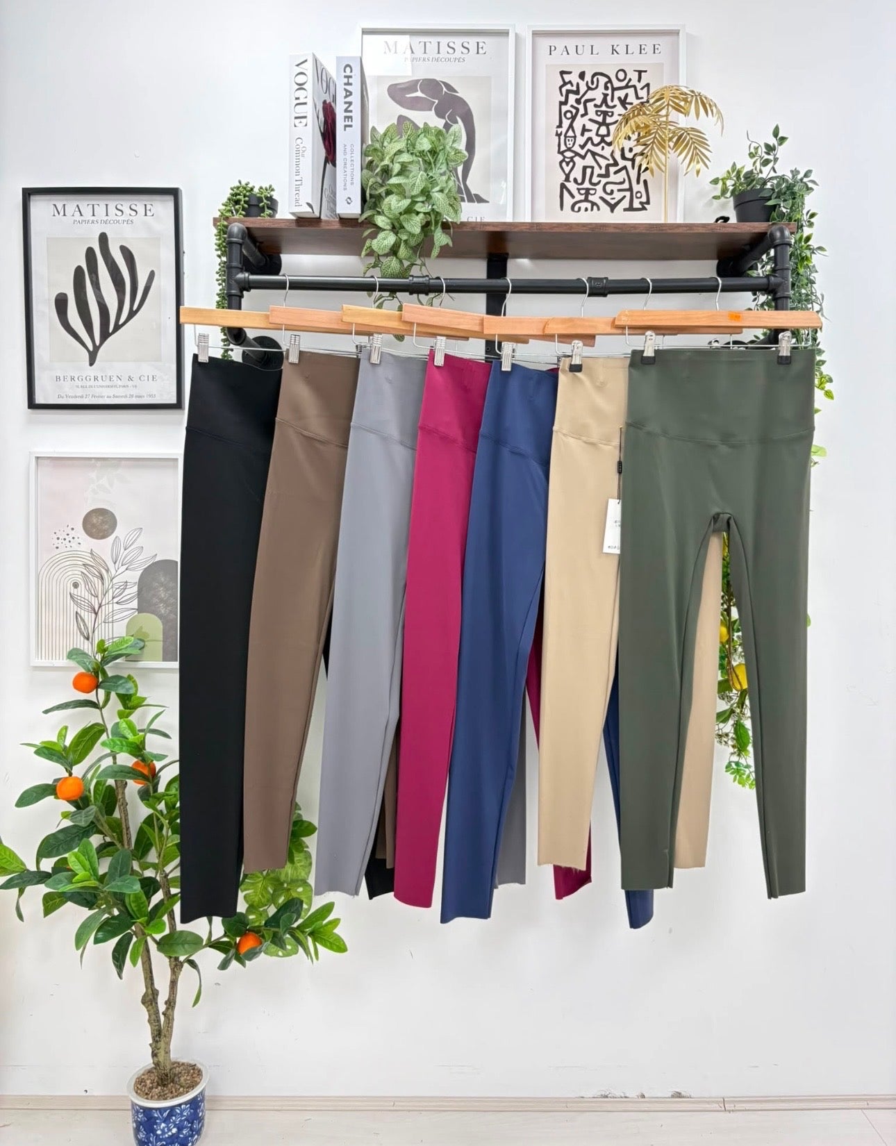 SCULPTURED GYM LEGGINGS - 3 COLOURS