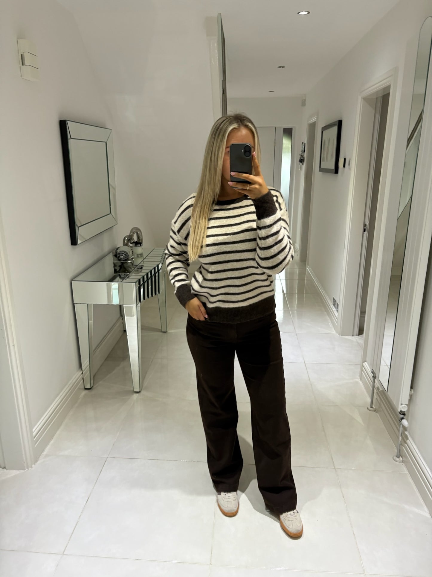 BELLA BOW BACK JUMPER IN CHOCOLATE