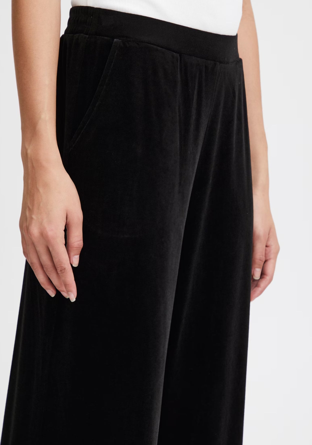 ICHI LAVANNY BLACK TROUSERS 20120104