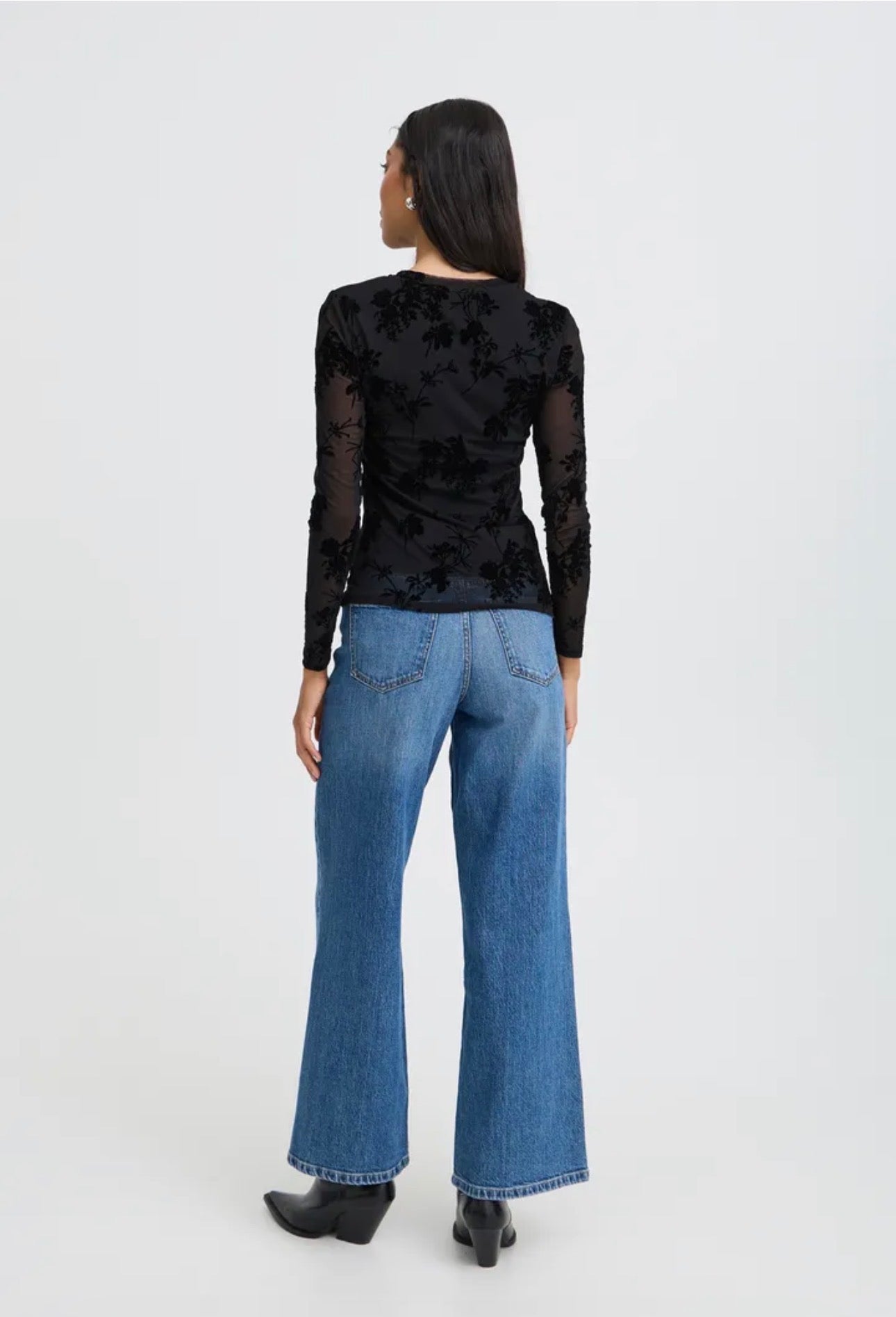 B YOUNG RIMESHA LS TOP IN METEORITE BLACK