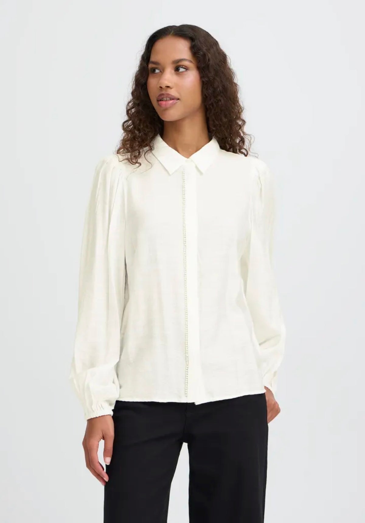 ICHI RHINES SHIRT - CLOUD DANCER