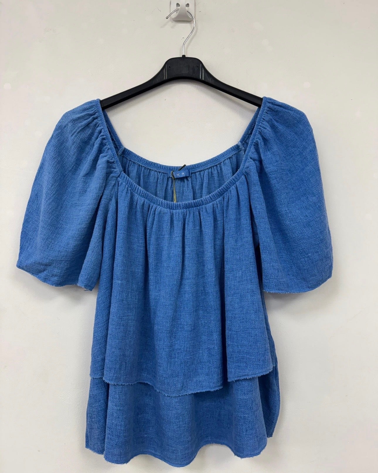 JANIKA BARDOT LINEN/COTTON BLEND TOP