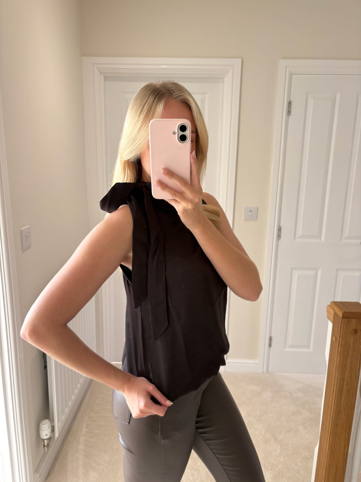 VERO MODA MIRO SLEEVELESS TIE TOP - CHOCOLATE TORTE