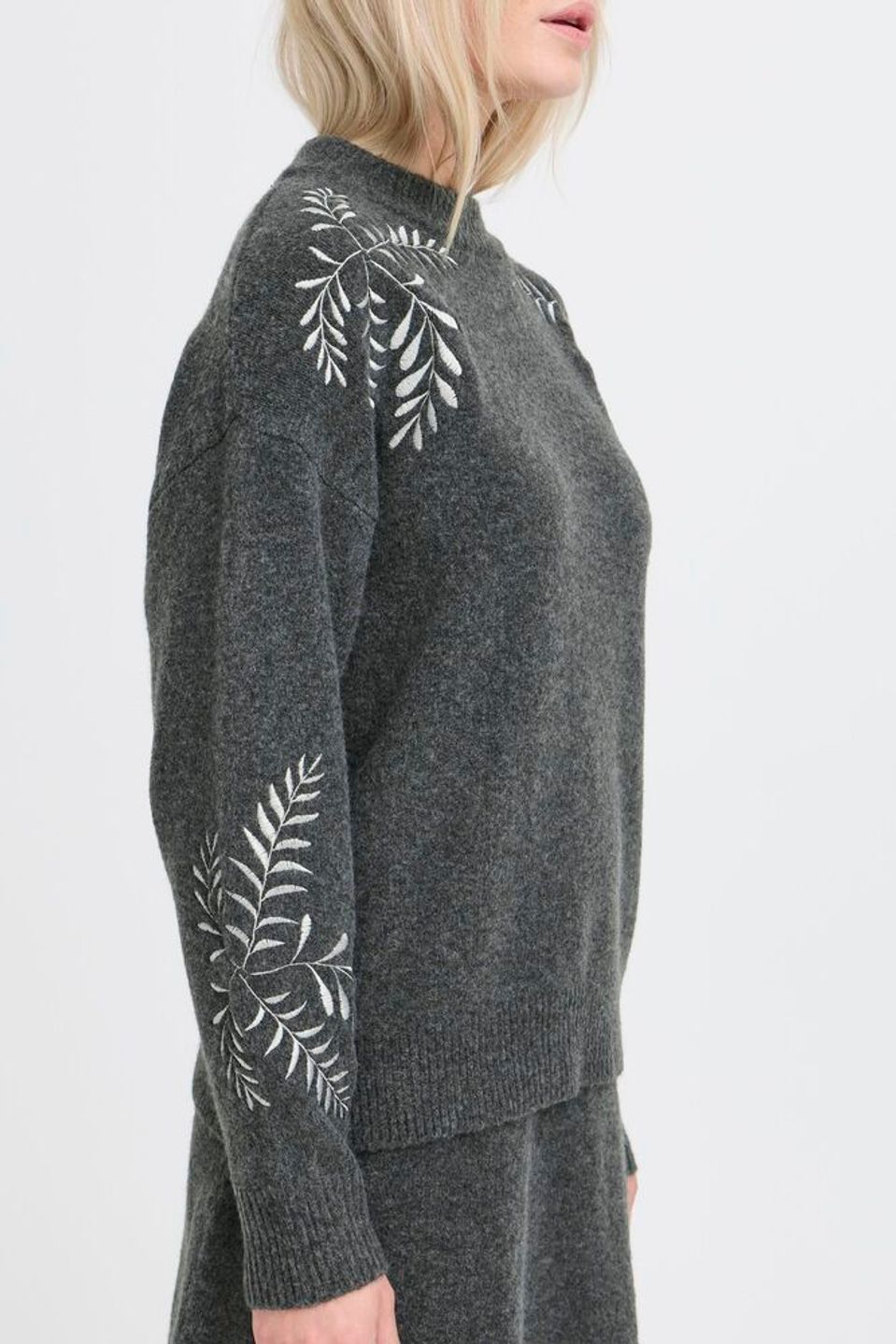 B YOUNG MAGGE EMB JUMPER DARK GREY MELANGE 20818186