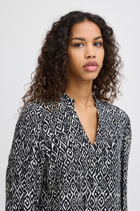 IHVERA Long Sleeve Black IKAT