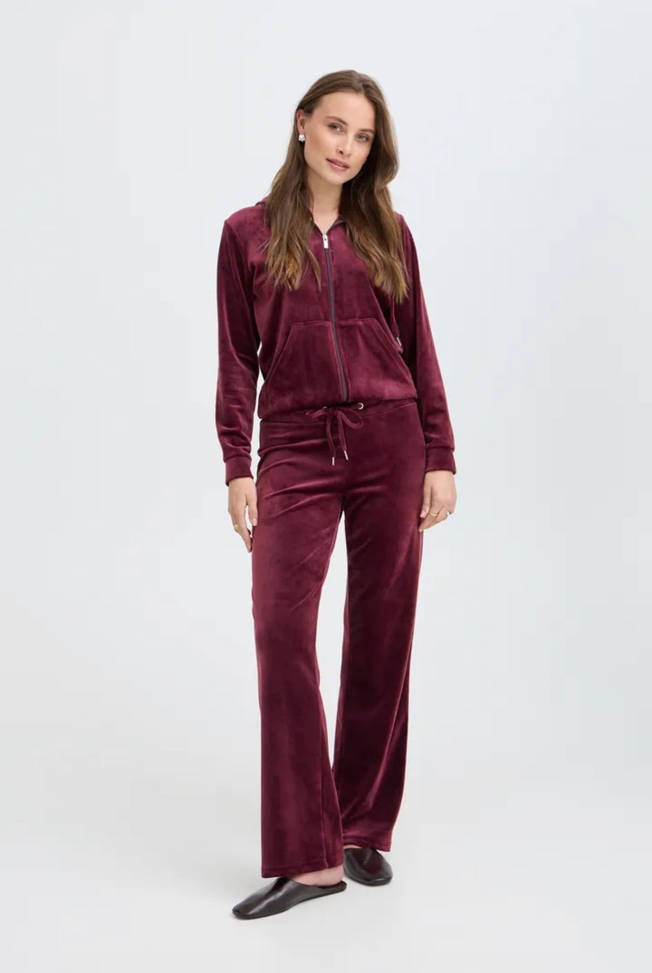 B YOUNG MITZA LOUNGE SET - FIG