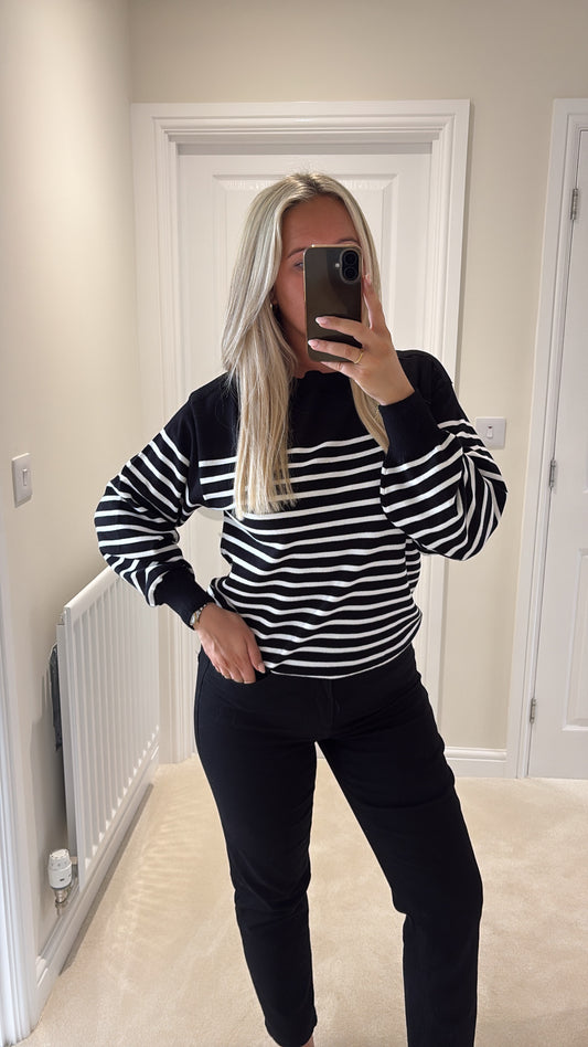 ICHI LULS BOATNECK LS PULLOVER - BLACK/CLOUD DANCER STRIPE