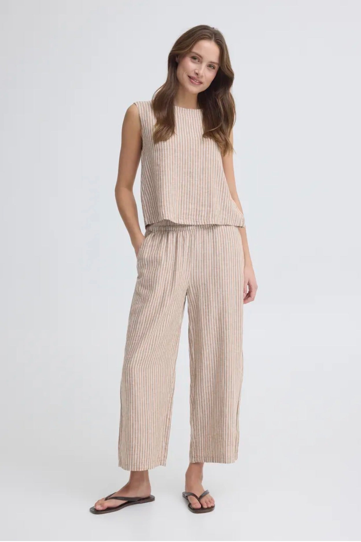 B YOUNG FALAKKA CROP TROUSERS 20813083 WOODSMOKE STRIPE BROWN