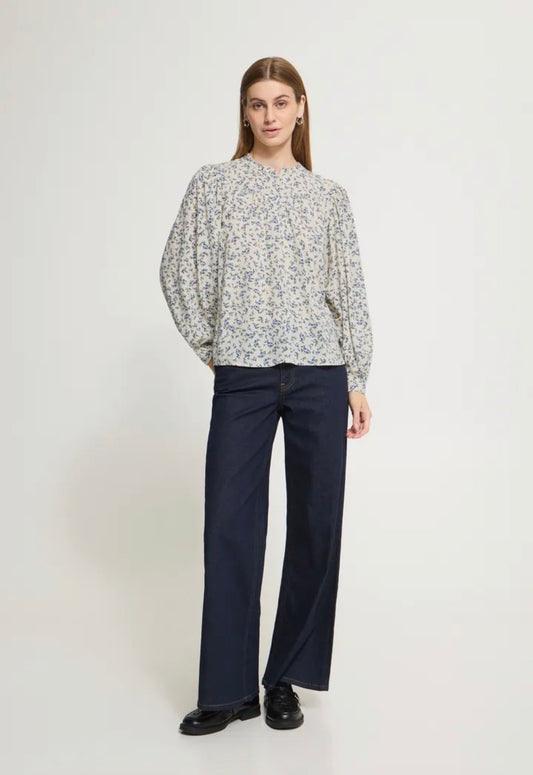 ICHI VERA LS BLOUSE -BIRCH/BLUE FLOWER PRINT