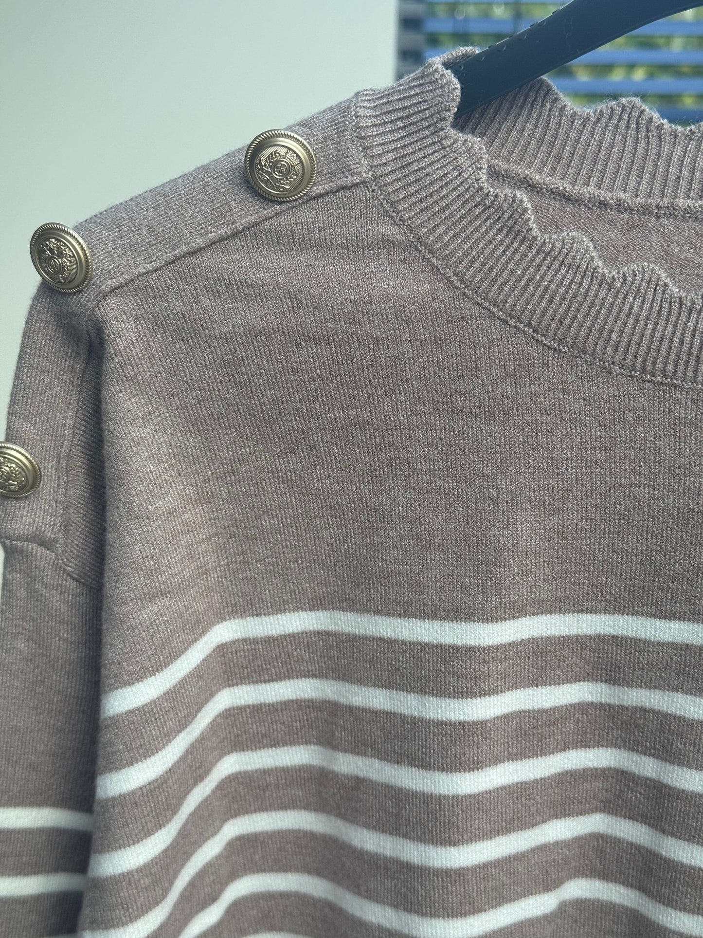 MOCHA STRIPED LS JUMPER SCALLOP NECK