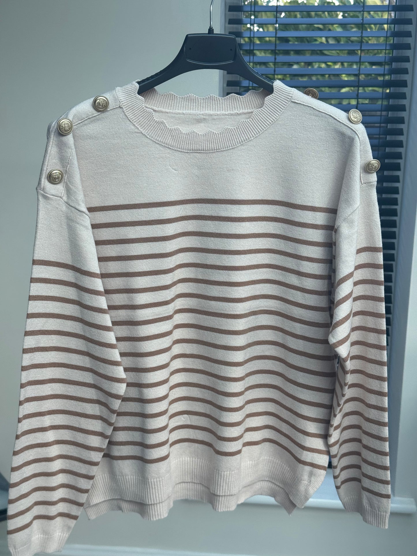 CREAM STRIPED LS JUMPER SCALLOP NECK
