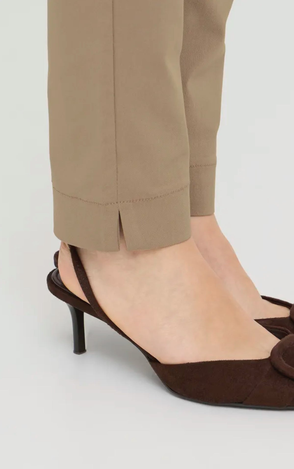 B YOUNG DIXI CHINO PANTS 20816133 CHINCHILLA