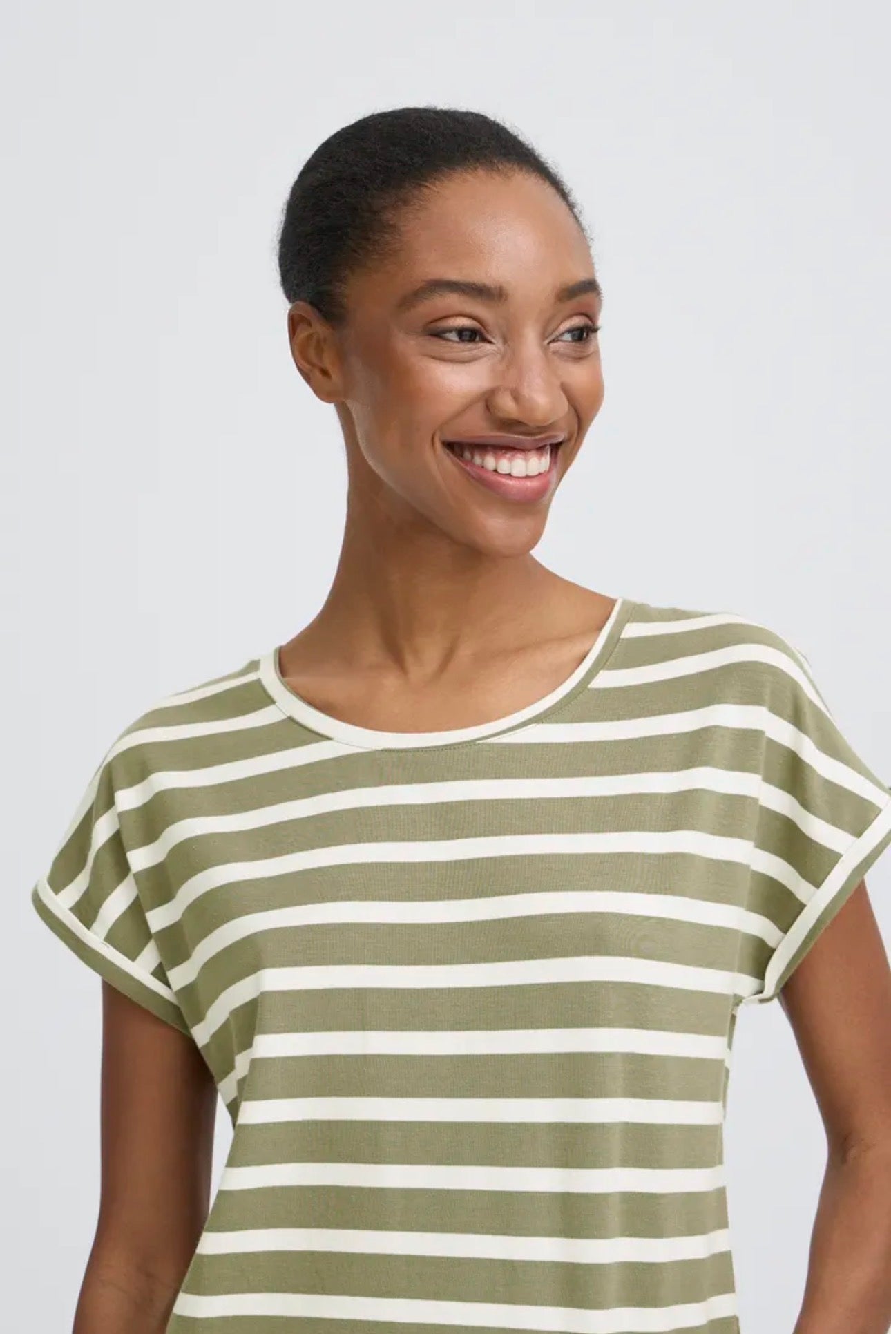 B YOUNG PAMILA ONECK TSHIRT 20809561 VETIVER STRIPE