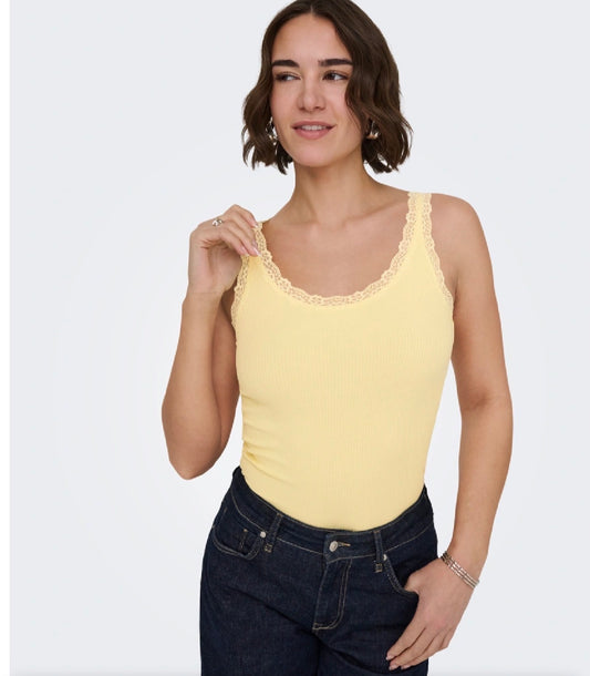 ONLY SARA SHARAI VEST TOP 15345994 YELLOW DOUBLE CREAM