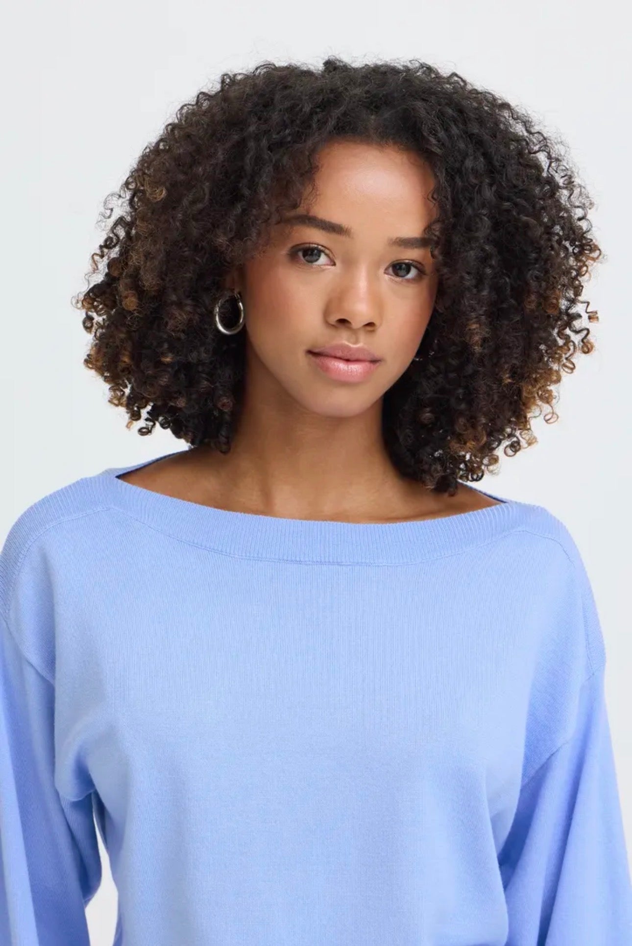 ICHI LULS BOAT NECK LS PULLOVER in POWDER BLUE