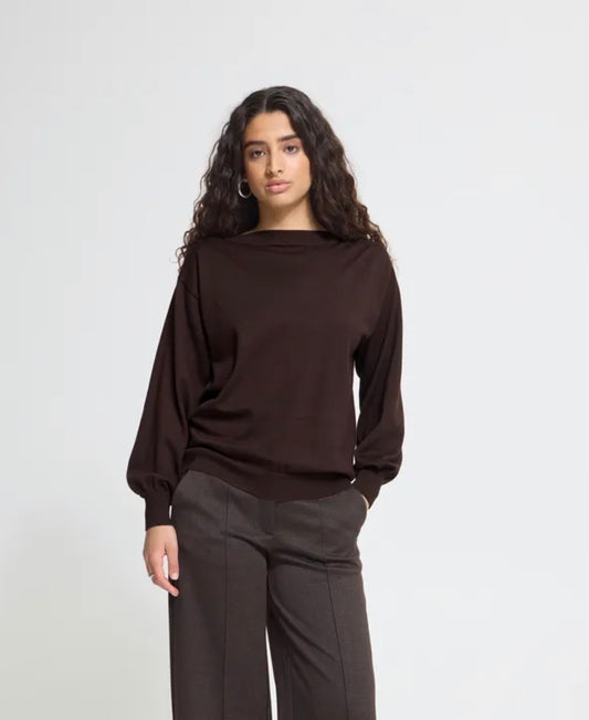ICHI LULS BOAT NECK LS PULLOVER CHOCOLATE TORTE