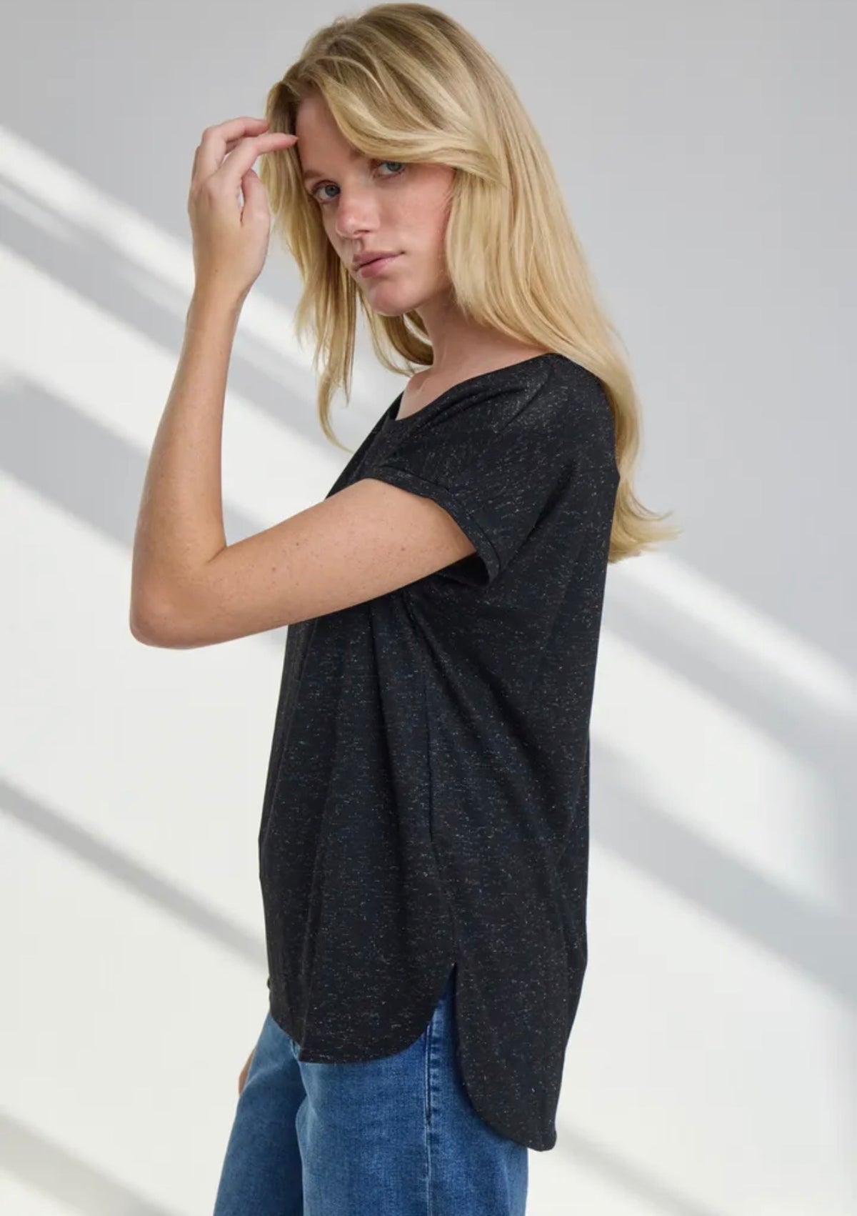 ICHI REBEL SS T-SHIRT - BLACK SHIMMER