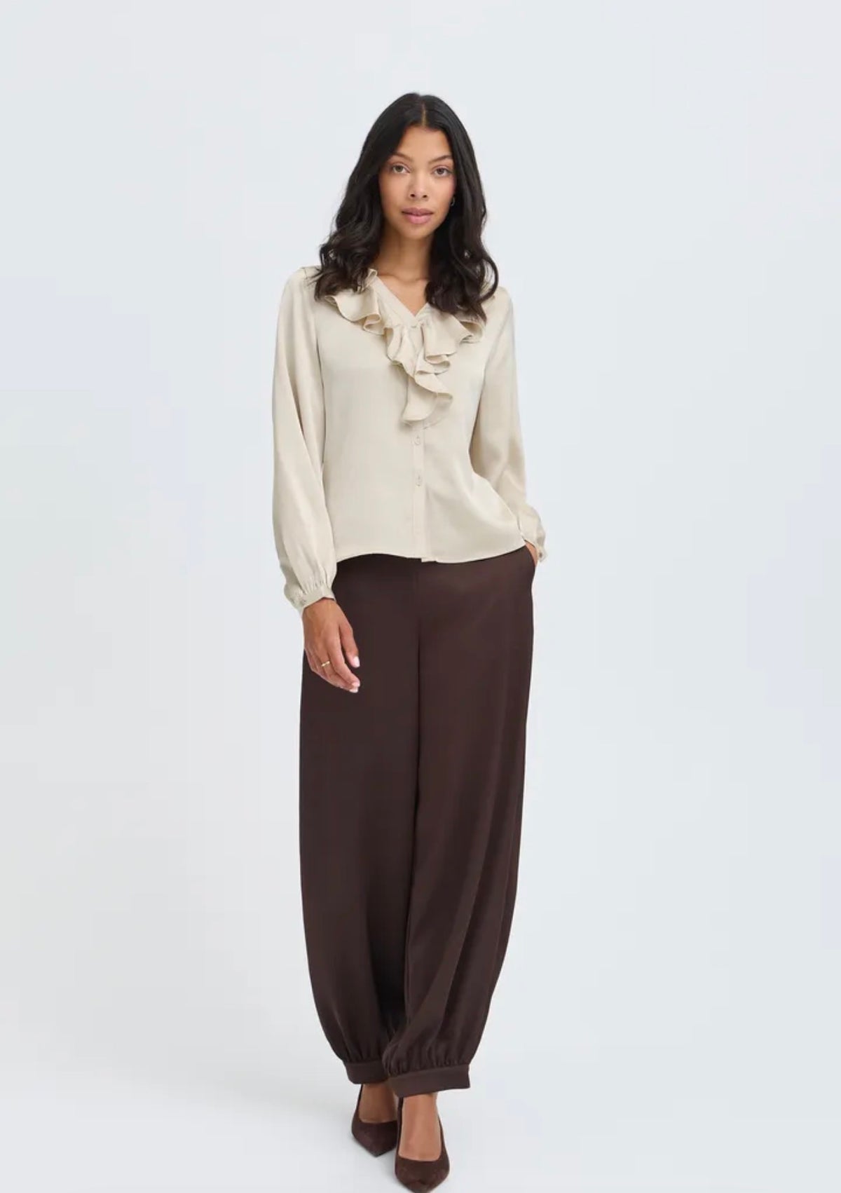 B YOUNG ISA FLOUNCE SHIRT - OATMEAL
