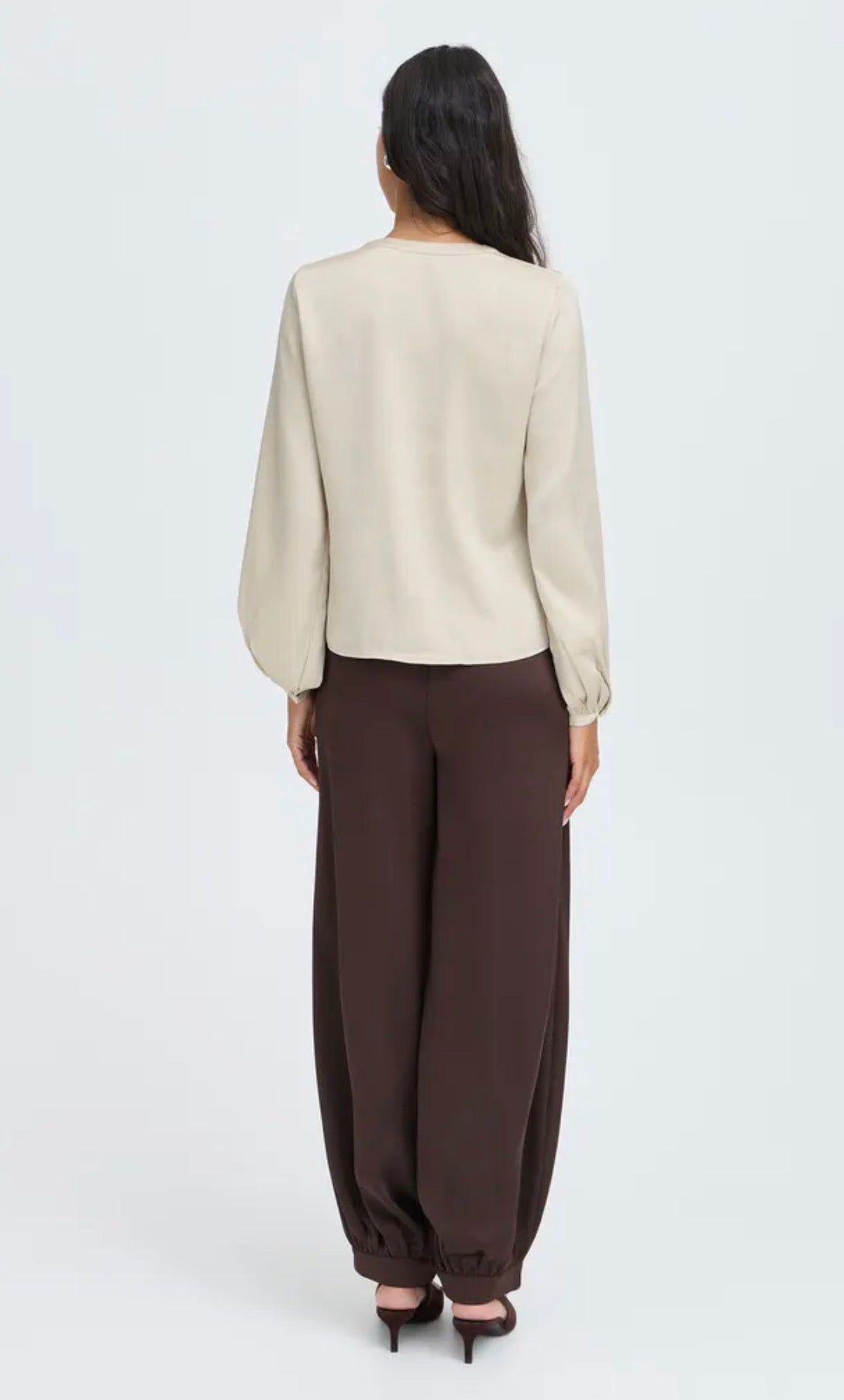 B YOUNG ISA FLOUNCE SHIRT - OATMEAL