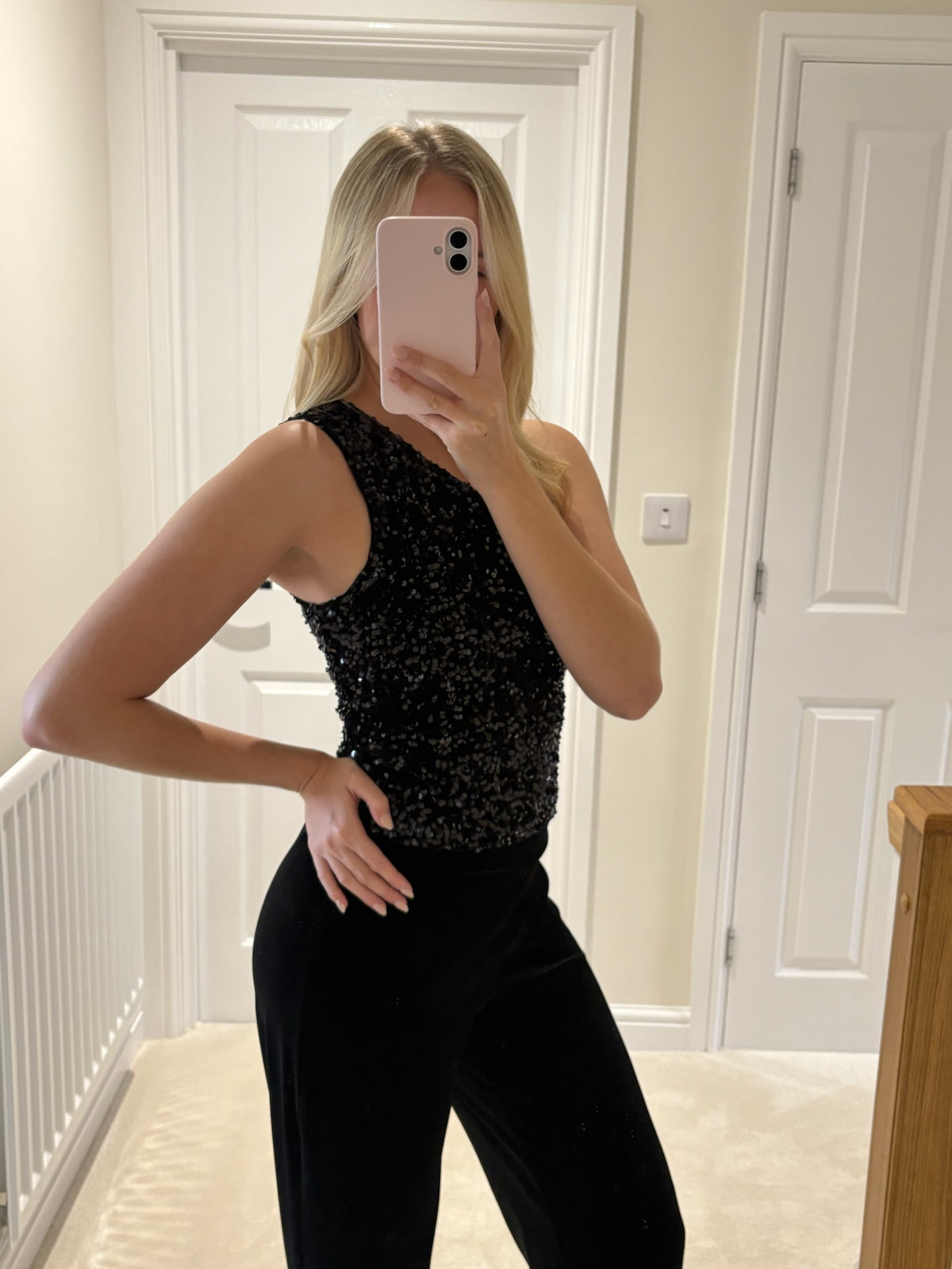 ONLY CONFIDENCE ASSYMETRIC TOP - BLACK / SEQUIN